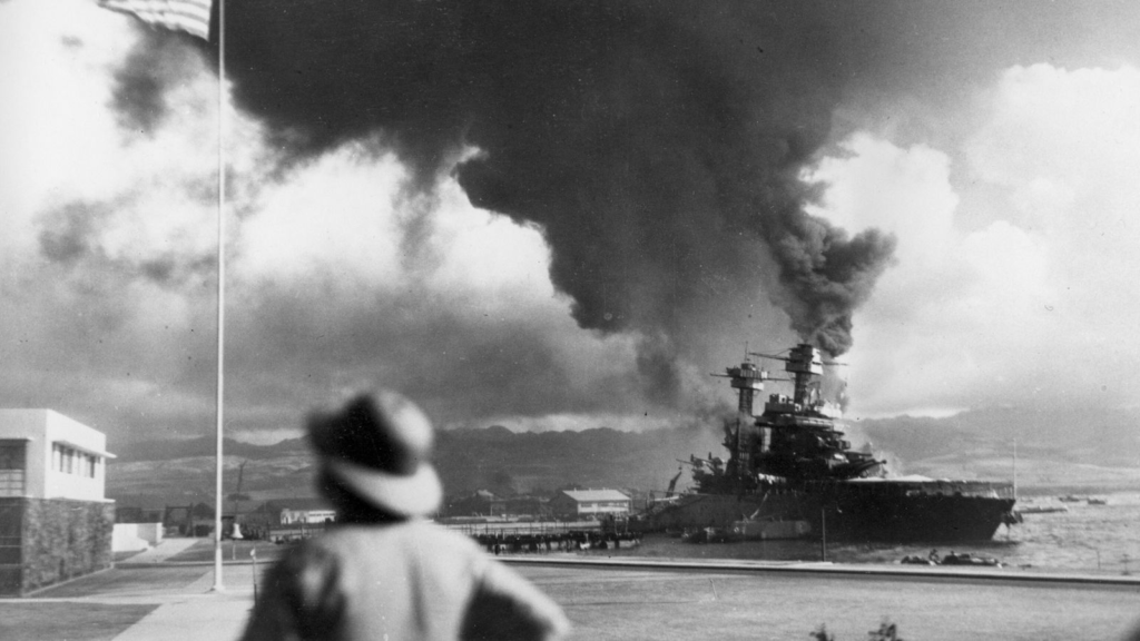 El ataque japonés a Pearl Harbor, provocó la adhesión de Estados Unidos a la Segunda Guerra Mundial | Foto Natgeo